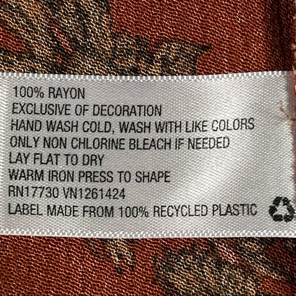 Mossimo size large rust/burnt orange floral Vneck long sleeve silky shirt - Picture 10 of 11